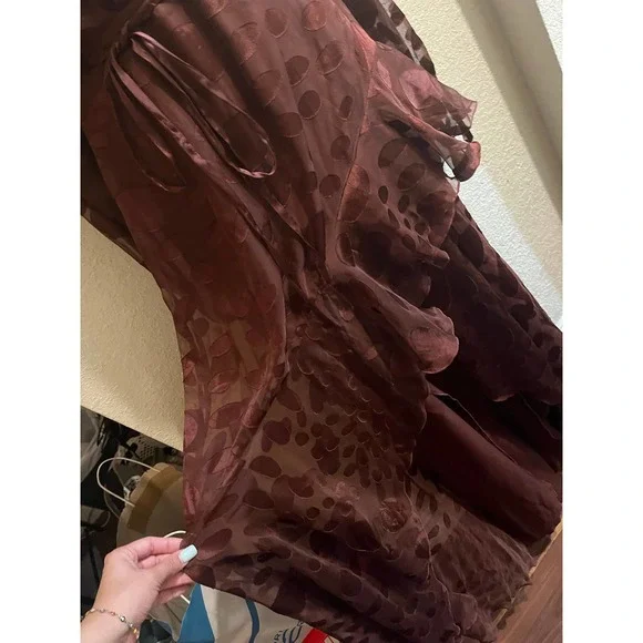 ASOS DESIGN Tall brown satin jacquard warped dot wrap maxi dress with tie waist - Picture 7 of 15